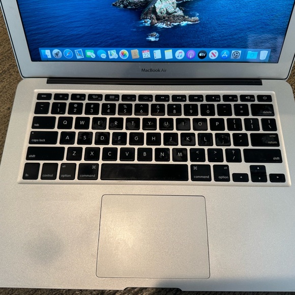 MacBook Air (13inch, Early 2014) - Picture 3 of 14